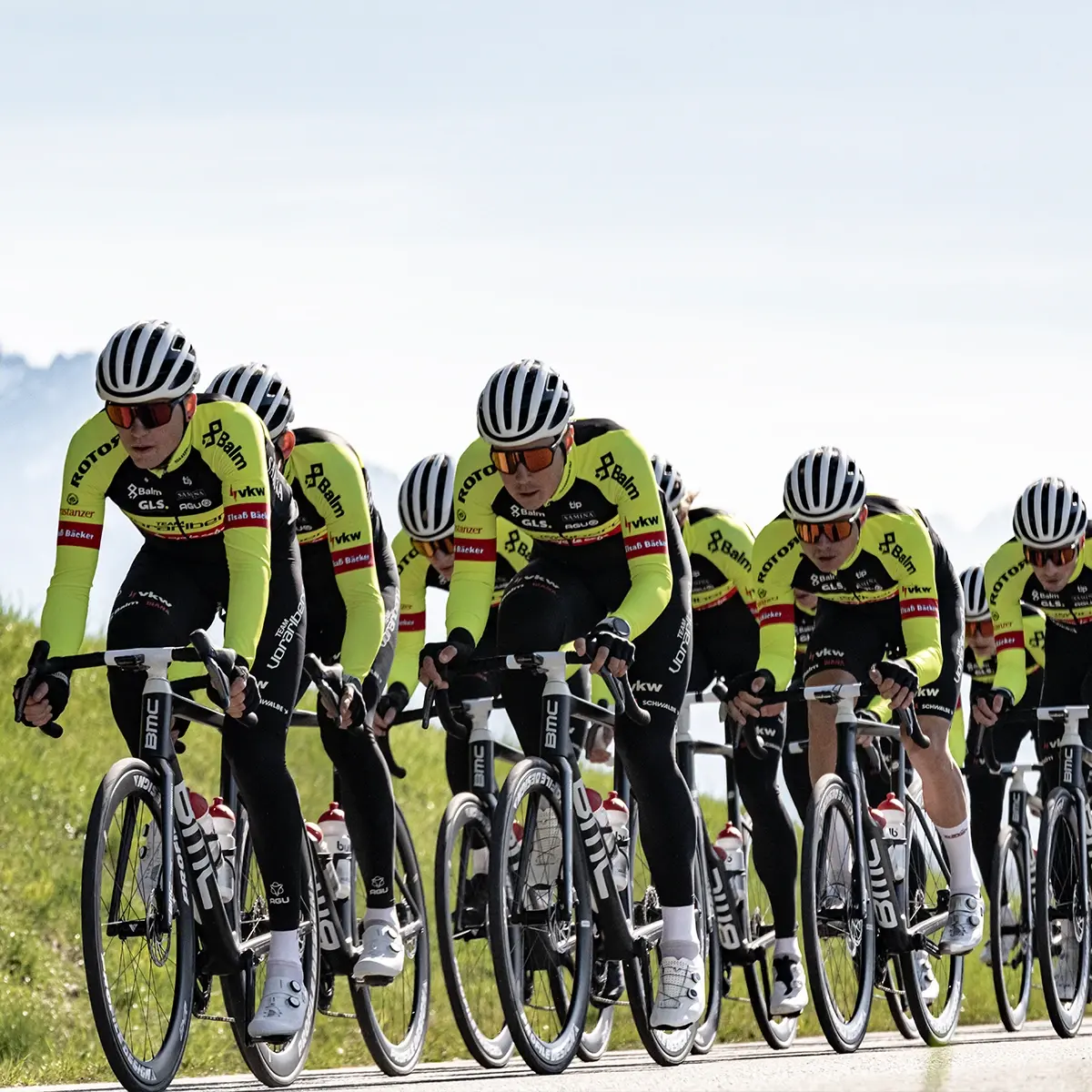 react swiss - rev - optray - Sportbrille - Sports glasses - Lunettes de sport - Sonnenbrille - Sunglasses - Lunettes de soleil - sight  - Skibrille - Goggles - Lunettes de ski - react eyewear - react Brillen - react Glasses - react  Lunettes - Shadetronic